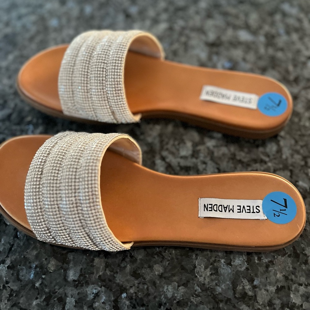 Steve Madden Cream Beaded Sandals